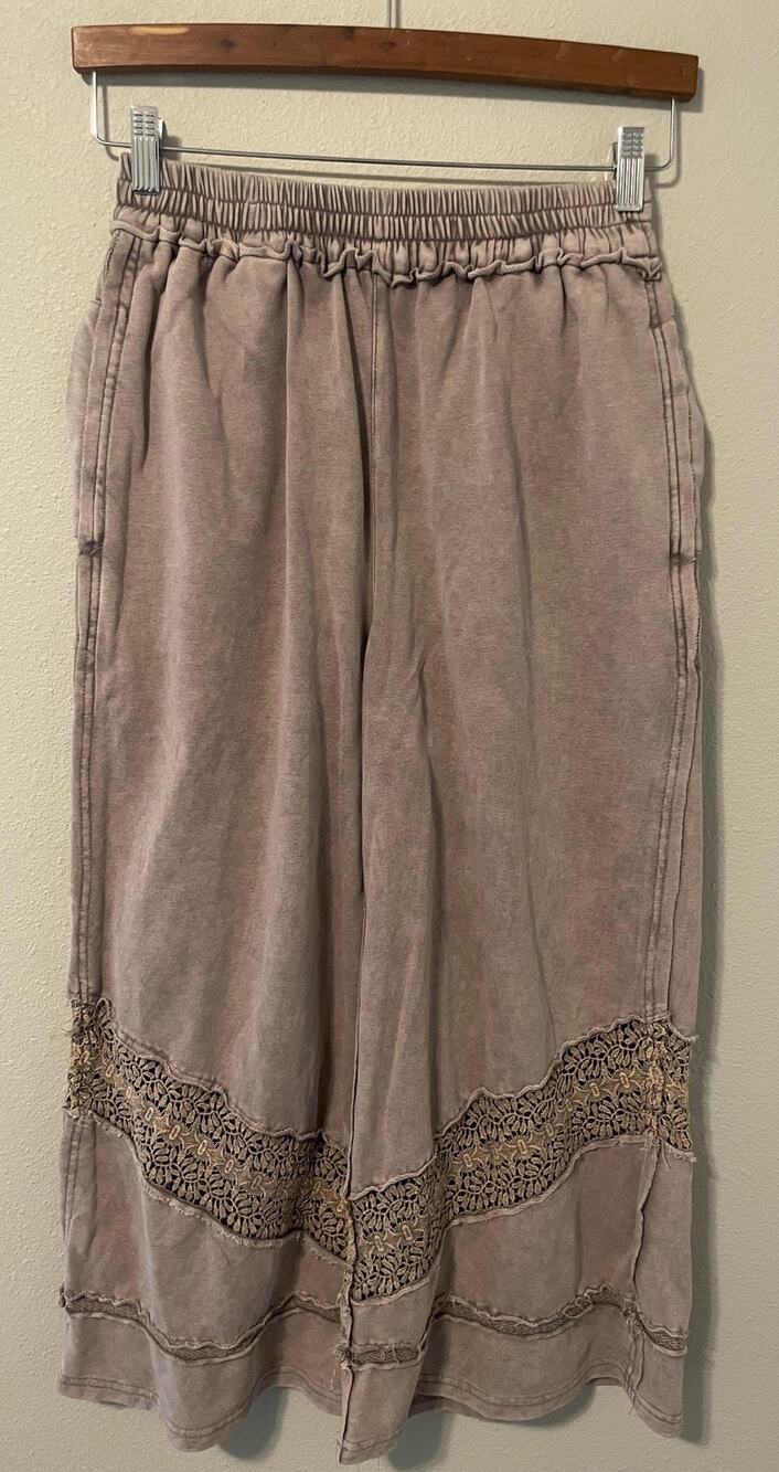 Oli & Hali Pants Womens Small Brown Lace Floral Wide Leg Capri Boho Sweatpants